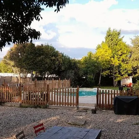Bed & Breakfast D'hotes, Domaine Les Peupliers, *